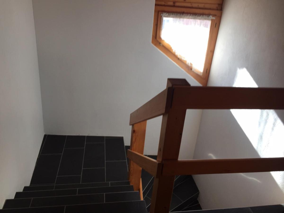 Hotel Reich-Praez Domat Bagian luar foto